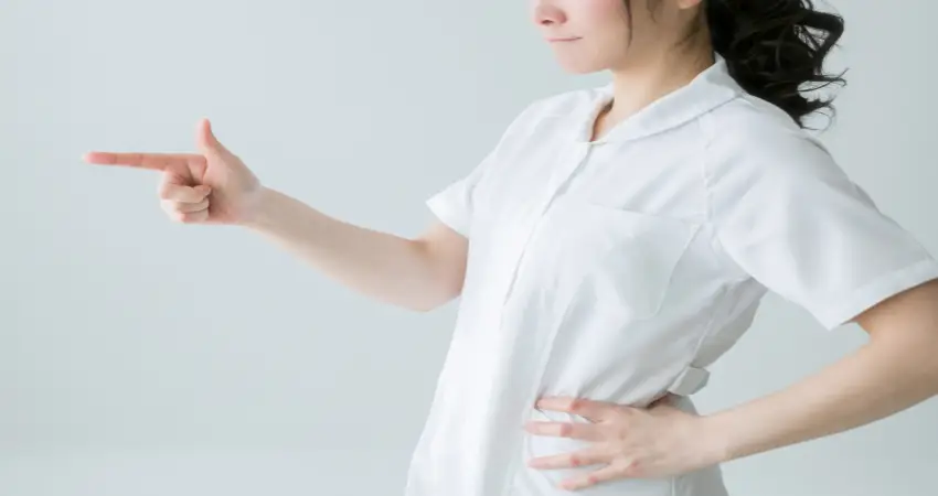 長年勤務することで職場で発言力が強くなった看護師