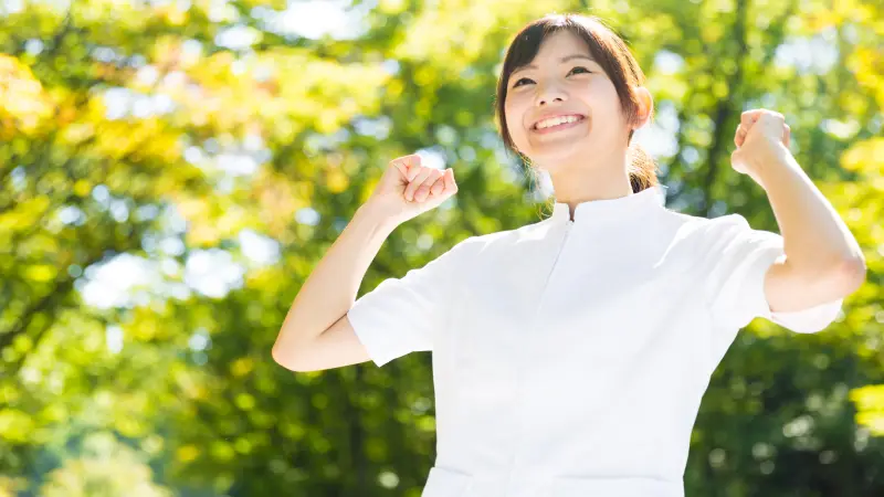 焦らず自分に合った転職先を慎重に選ぶ看護師のイメージ