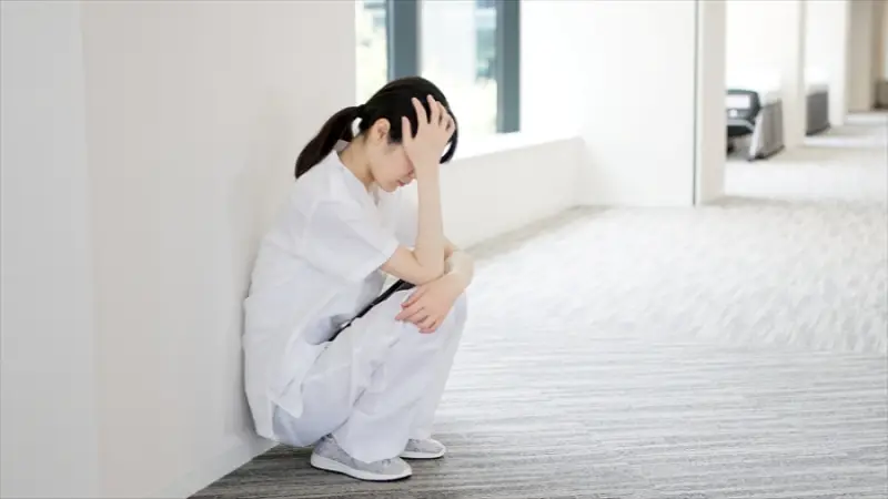 家族との時間を大切にしたいと考える看護師のイメージ