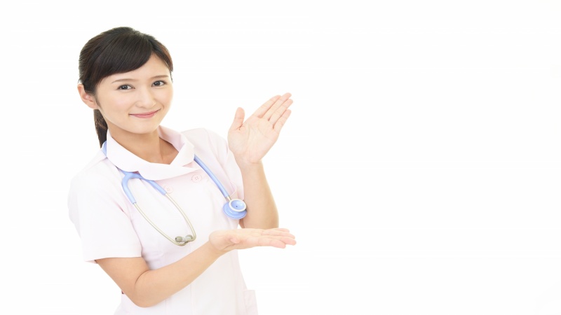 60代で無理なく働ける職場を探す女性看護師のイメージ