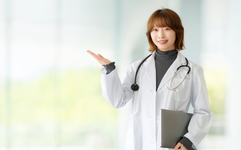 看護師の転職面接に向けて短期離職の退職理由を整理する女性のイメージ