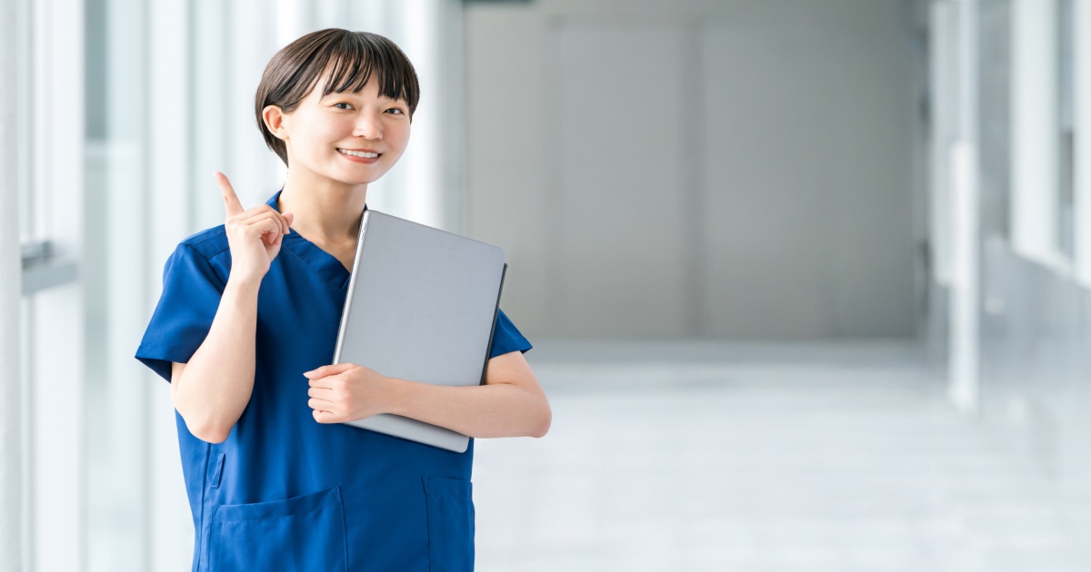 子育てをしながら看護師として復職を考える女性看護師のイメージ